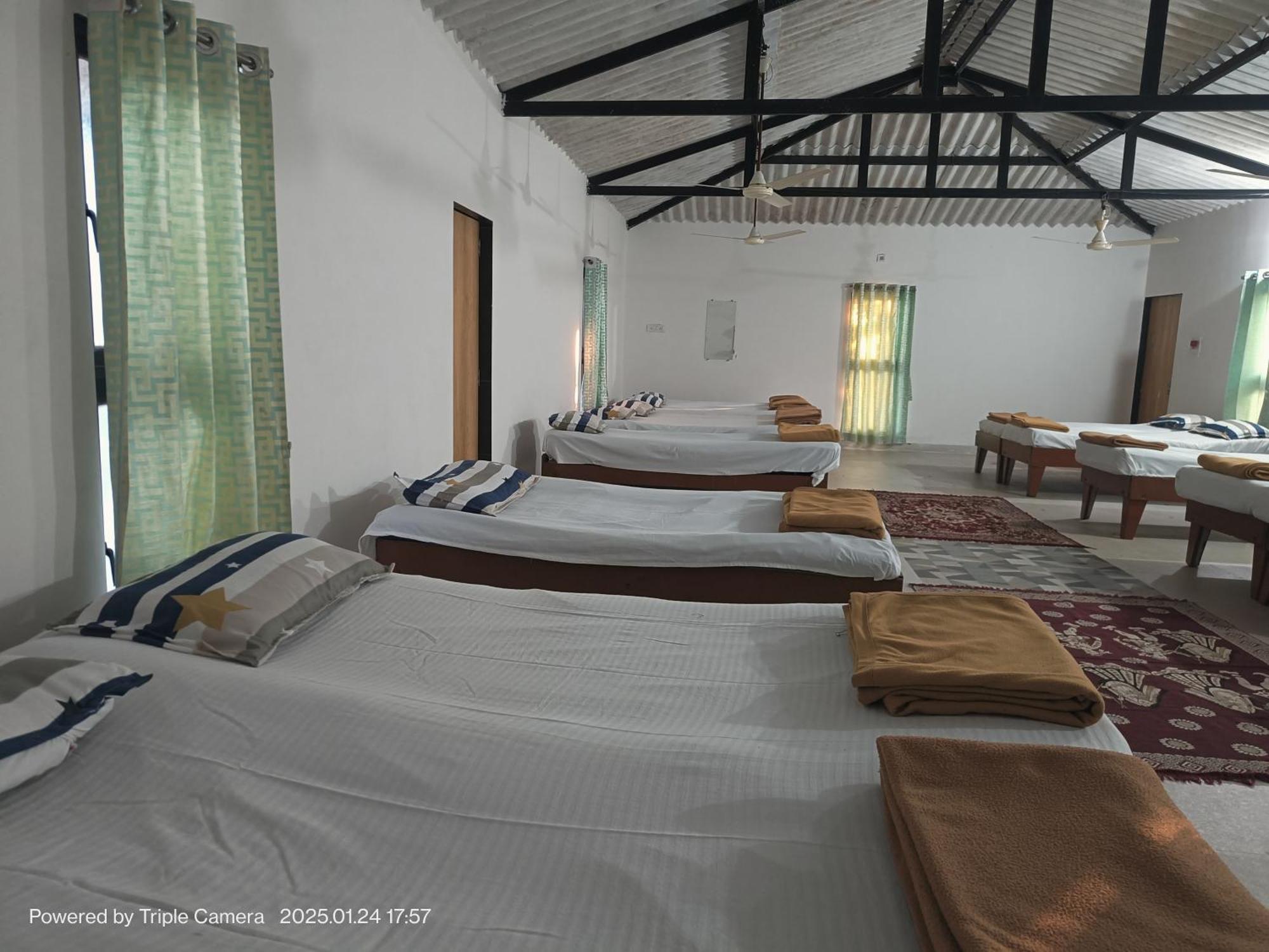 סאסאן גיר Gir County Resort חדר תמונה